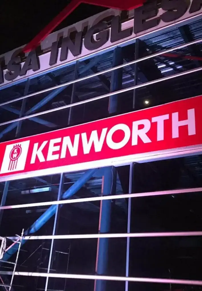 Aviso Kenworth