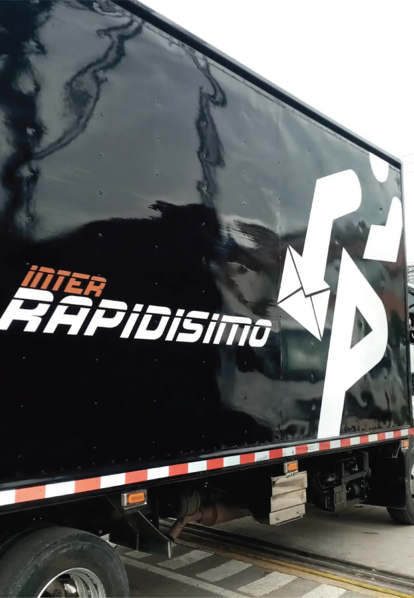 aviso interrapidisimo camion