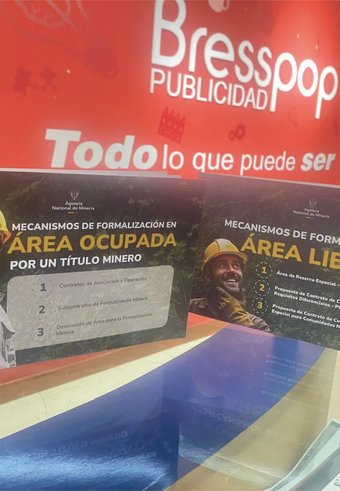 Producción litográfica de cartillas educativas y folletos institucionales para la Agencia Nacional de Minería, con impresión a todo color y acabados profesionales, realizadas por Bresspop Publicidad.