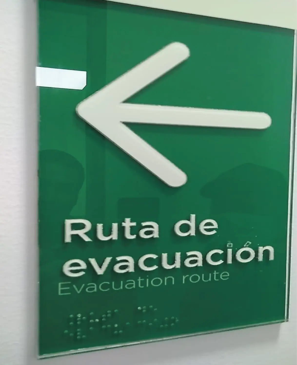 señalización ruta de ecacuación